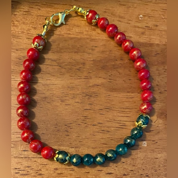 NEW Jade Christmas themed bracelet - Picture 3 of 4
